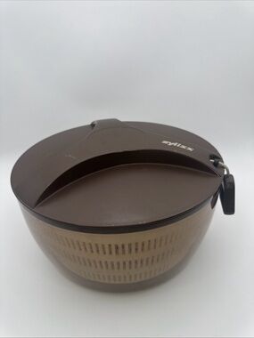 Zyliss Salad Spinner Large Brown Pull Cord Swiss Made